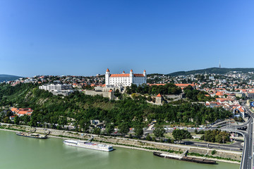 Zamek w Bratysławie - obrazy, fototapety, plakaty