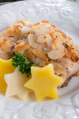 Fried CARP with almonds