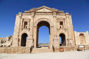 Fototapeta na wymiar Arch of Hadrian, Jerash