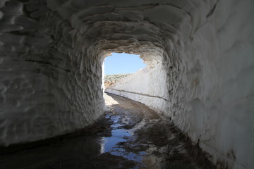 Toroslarda Kar Tüneli