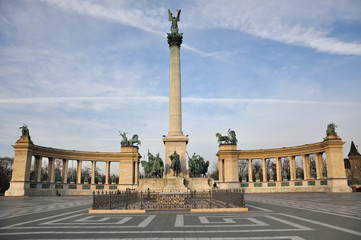 Fototapeta na wymiar Hero`s Square in Budapest