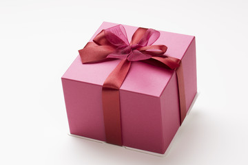 赤いリボンの贈り物