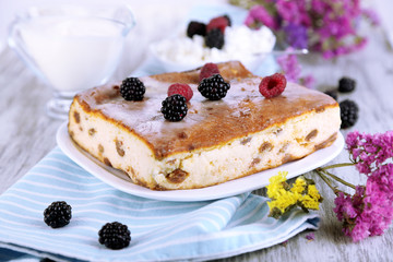 Cheese casserole with raisins