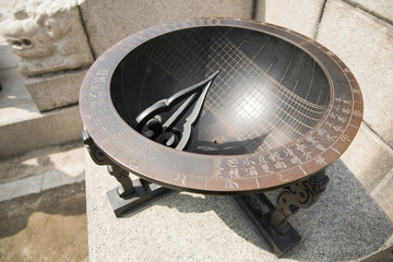 Ancient sundial in Gyeongbokgung palace - obrazy, fototapety, plakaty
