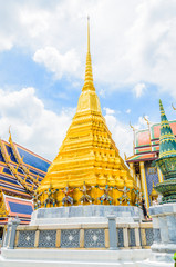 Fototapeta premium Emerald temple