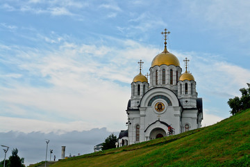 Fototapeta na wymiar Orthodox church of St. George in Samara.
