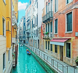 Fototapeta na wymiar colorful canal