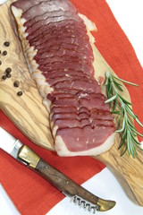 magret de canard fumé