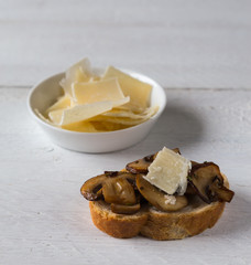 Bruschetta mit Pilzen