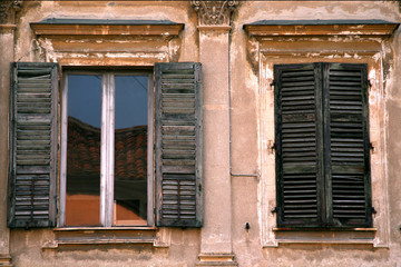 Fototapeta na wymiar Le finestre