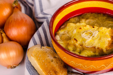 Zwiebelsuppe_03