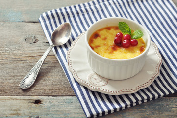 The creme brulee with mint