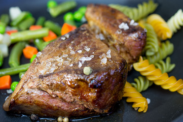 Beef fried with vegetables