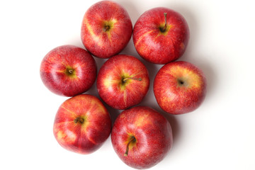 red apples