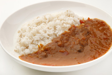 麦ご飯のカレーライス