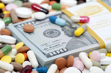 Money bundle (pack) among various drugs