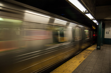 Fototapeta na wymiar Metro en Nueva York