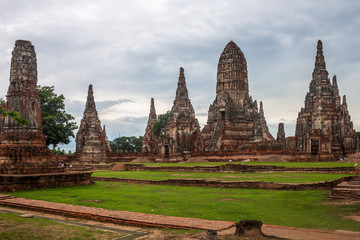 Fototapeta premium Wat Chaiwatthanaram temple in Ayutthaya, Thailand