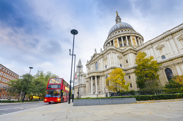 Fototapeta na wymiar Red double decker bus stop at Saint Paul's Cathedral, London