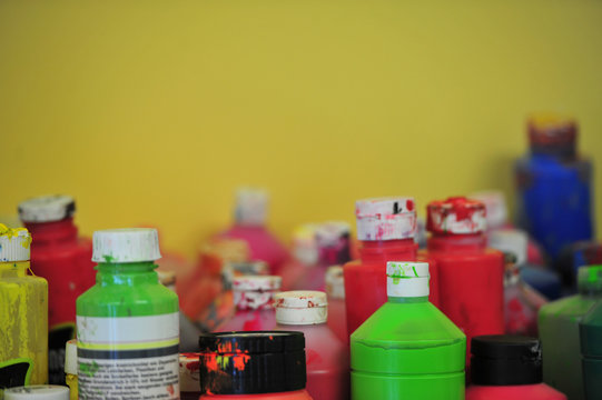 Farbtuben,old colored bottles