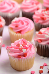 Pink Holiday Cupcakes with Heart Candies