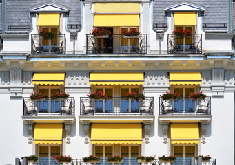 Balcony of a luxury hotel - obrazy, fototapety, plakaty