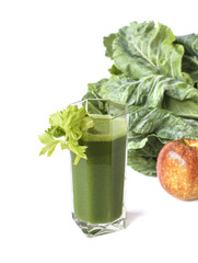Green smoothie with collard greens and apple