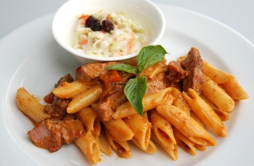 penne red spicy curry sauce