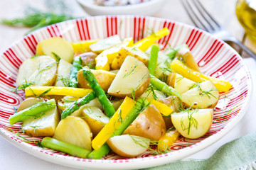 Potato with Herb and Asparagus salad