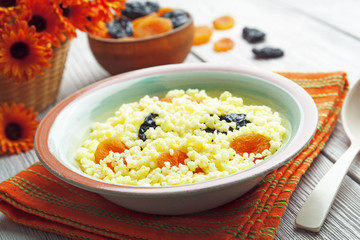 Millet porridge with dried fruit