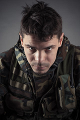 Obraz premium serious man in uniform