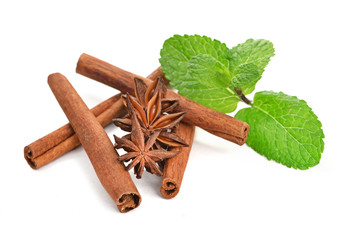 Sticks of cinnamon with mint and anise