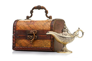 chest and aladin lamp