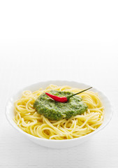 Nudeln mit Pesto