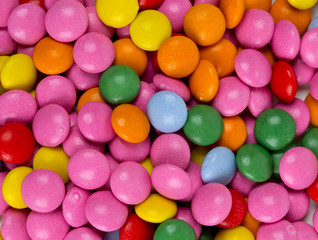 Fototapeta na wymiar colorful chocolate buttons