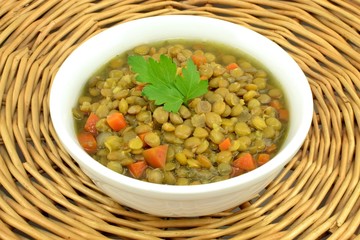 zupa z soczewicy zielonej