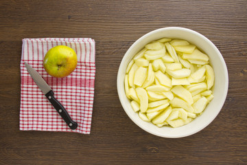 Sliced apples for an apple pie