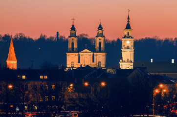 Fototapeta na wymiar Kowno (Litwa), Stare Miasto w godzinach wieczornych