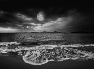 Fototapety  morski krajobraz z księżycem