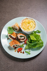 Chicken fillet stuffed with basil, mozzarella and dried tomatoes