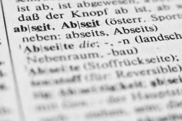 Offside - text and explanation in German language/Abseit - Offside