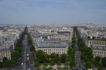 Fototapeta na wymiar Les avenues de Paris