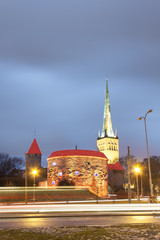 Obraz premium Illuminated Old Town of Tallinn, Estonia