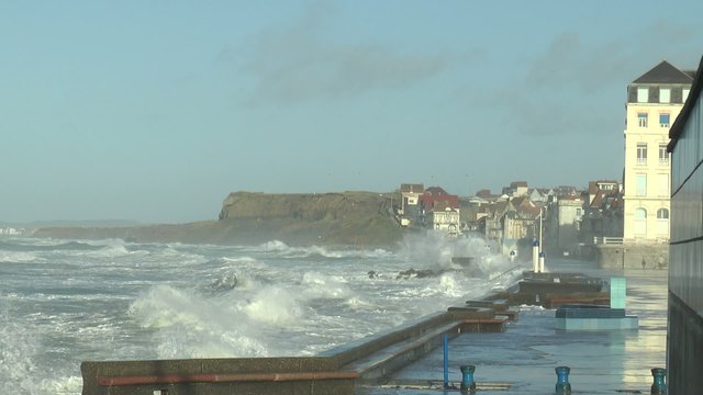 grosses vagues sur Wimereuw