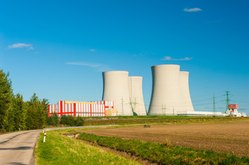 Fototapeta na wymiar Nucler elektrownia