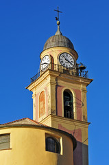 Fototapeta na wymiar Camogli, Liguria - dzwonnica bazyliki Santa Maria Assunta