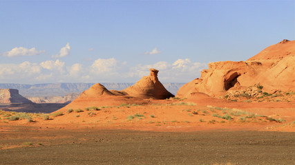 Fototapeta na wymiar Sceneria wokół Page, Arizona-Utah