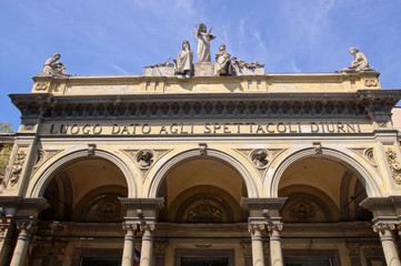 Fototapeta na wymiar Teatr w Bolonii
