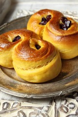 Saffron buns