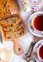 Banana and chocolate chips bread